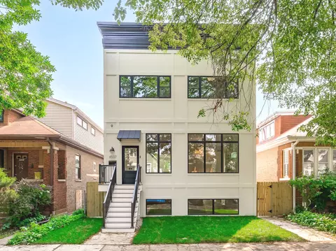 4537 N Karlov Ave, Chicago, IL 60630