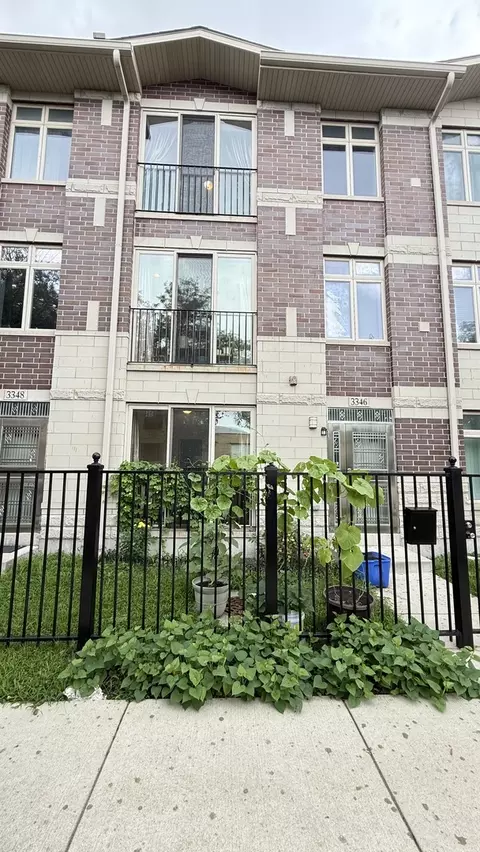 3346 S Justine St, Chicago, IL 60608