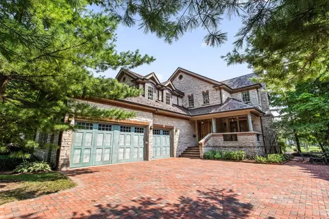 2421 Pomona Ln, Wilmette, IL 60091