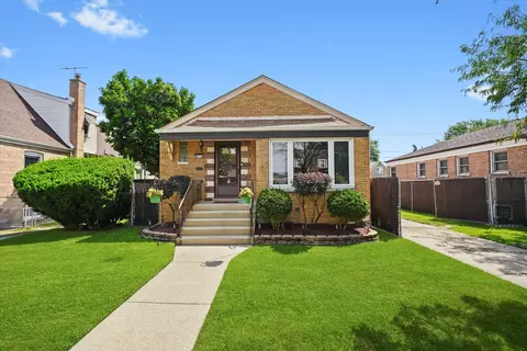 10729 S Central Park Ave, Chicago, IL 60655