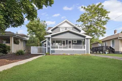 238 N Cornell Ave, Villa Park, IL 60181
