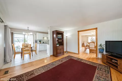 536 Eagle View Dr, Carol Stream, IL 60188 photo 18