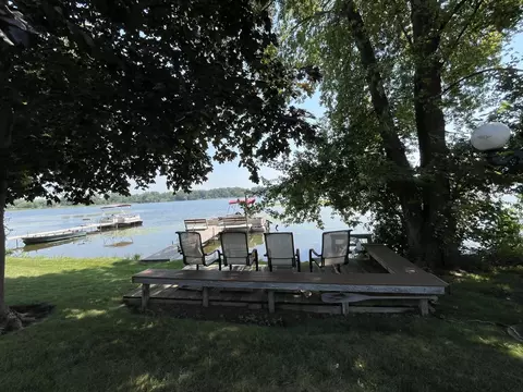 301 Mainsail Dr, Third Lake, IL 60030 photo 8
