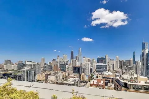 View/Area - Undisclosed, Chicago, IL 60654 photo 3 of 3