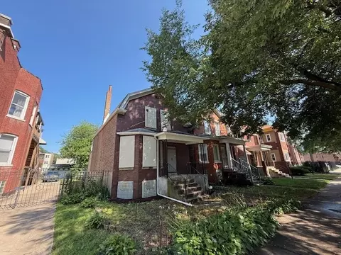 7045 S Prairie Ave, Chicago, IL 60637