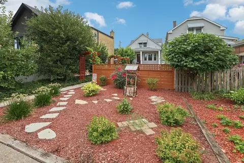 1313 Scoville Ave, Berwyn, IL 60402