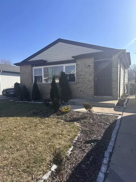18115 Idlewild Dr, Country Club Hills, IL 60478