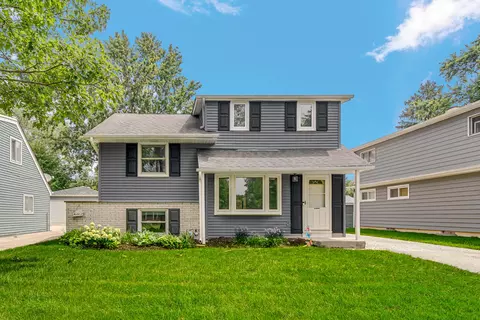 3909 Williams St, Downers Grove, IL 60515
