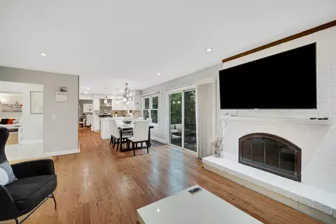 Other - 2233 Appleby Dr, Wheaton, IL 60189 photo 3 of 4