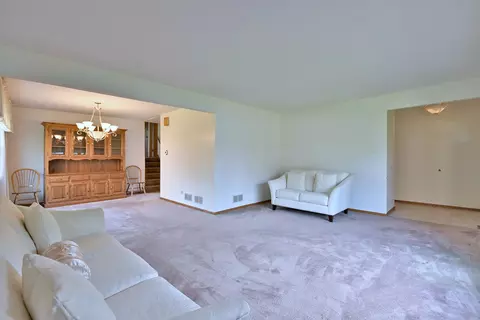 657 Sable Dr, Addison, IL 60101 photo 6