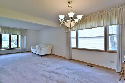 657 Sable Dr, Addison, IL 60101 photo 4