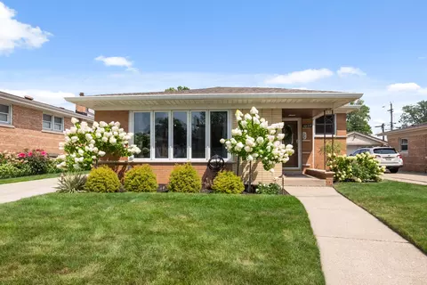 10129 Maple Ave, Oak Lawn, IL 60453