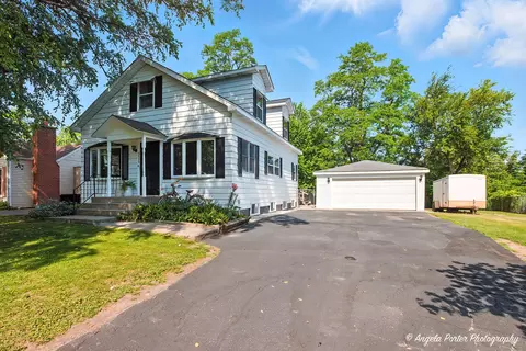 5535 Wonder Woods Dr, Wonder Lake, IL 60097