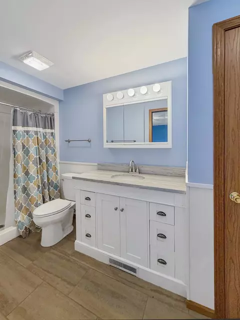 Bath - 24-134 Hidden Ranch Dr, Lanark, IL 61046 photo 3 of 5