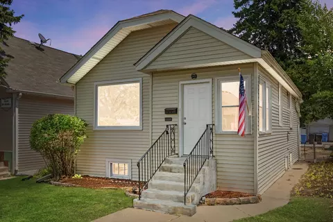 2431 N New England Ave, Chicago, IL 60707