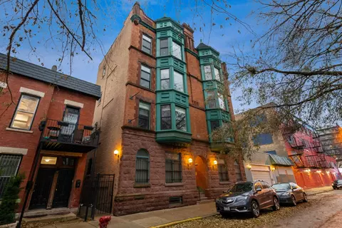 1500 N Orleans St #3W, Chicago, IL 60610