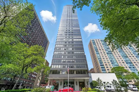 3150 N Lake Shore Dr #29F, Chicago, IL 60657