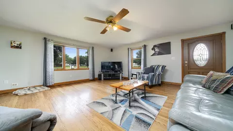 Living - 3101 Prophet Rd, Rock Falls, IL 61071 photo 1 of 2