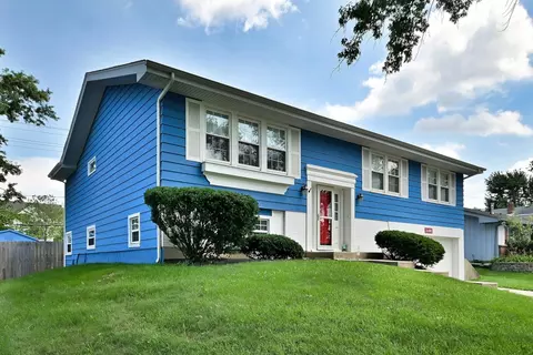 2 S101 Avondale Ln, Lombard, IL 60148