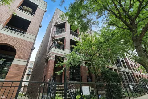 1031 W Monroe St #4, Chicago, IL 60607