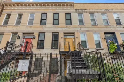 1005 S Racine Ave, Chicago, IL 60607