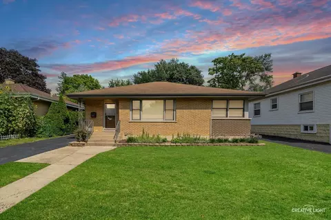 303 N Ardmore Ave, Villa Park, IL 60181