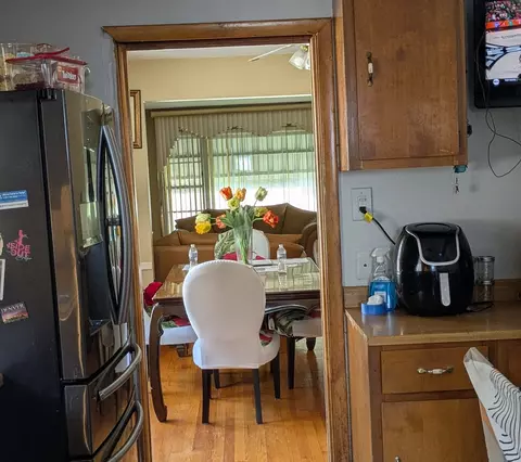 11706 S Artesian Ave, Chicago, IL 60655 photo 8