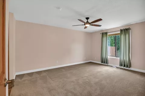 1203 Lancaster Dr, Champaign, IL 61821 photo 19