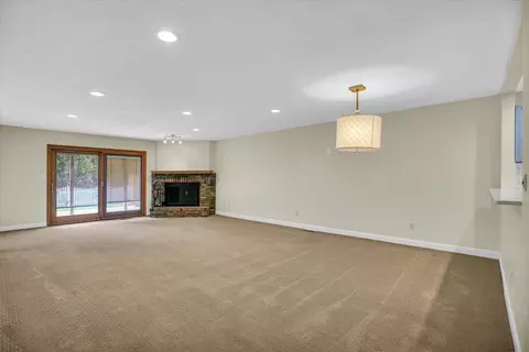 1203 Lancaster Dr, Champaign, IL 61821 photo 15