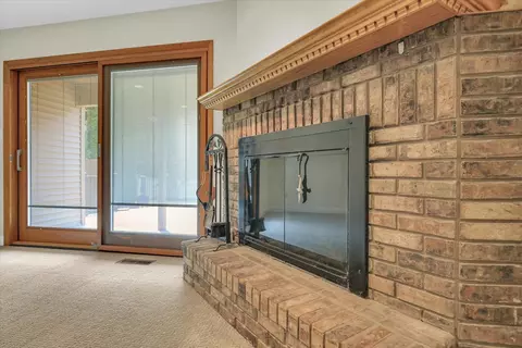 1203 Lancaster Dr, Champaign, IL 61821 photo 17