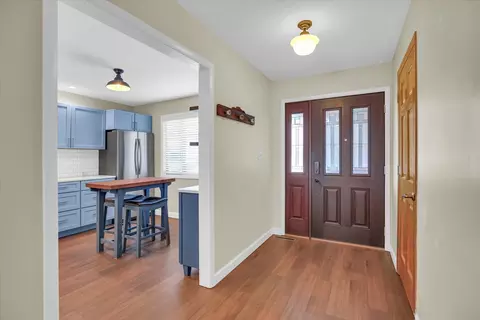 1203 Lancaster Dr, Champaign, IL 61821 photo 9