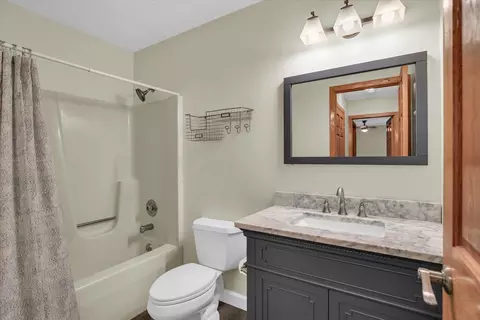 1203 Lancaster Dr, Champaign, IL 61821 photo 27