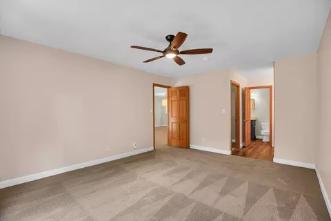 1203 Lancaster Dr, Champaign, IL 61821 photo 20