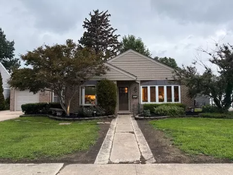 4930 W 92nd St, Oak Lawn, IL 60453