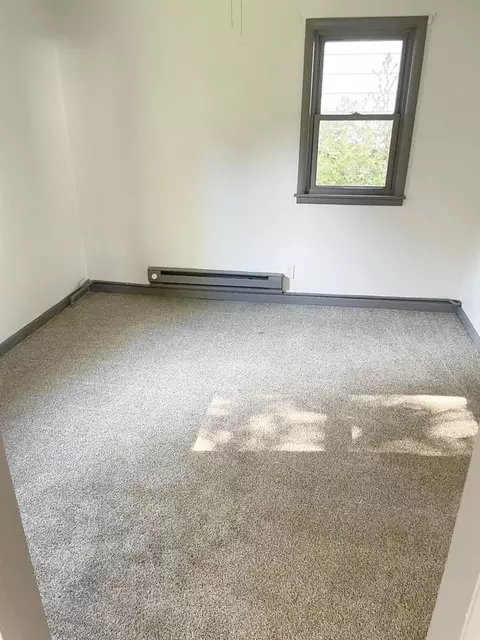 Bedroom - 368 Wall St, Kankakee, IL 60901 photo 3 of 3