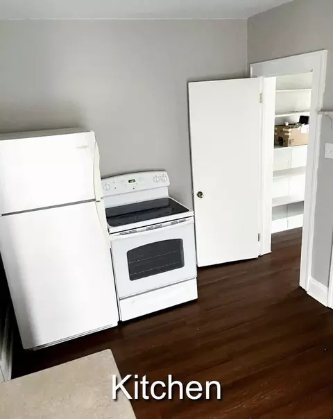 Kitchen - 368 Wall St, Kankakee, IL 60901 photo 2 of 5