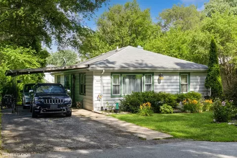 9841 S 82nd Ave, Palos Hills, IL 60465