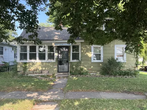 225 N West Ave, Kankakee, IL 60901