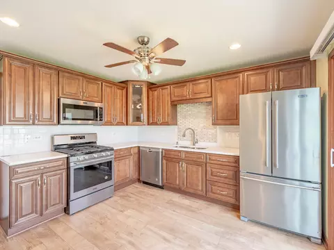 21217 Silktree Cir, Plainfield, IL 60544 photo 6