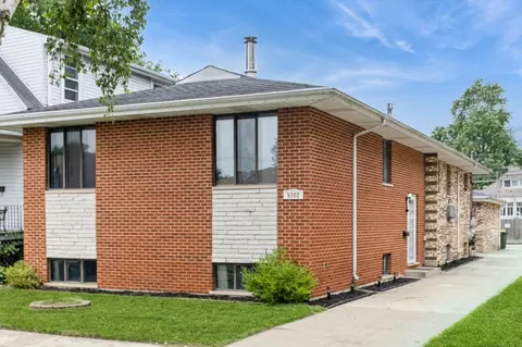 9302 S Albany Ave, Evergreen Park, IL 60805