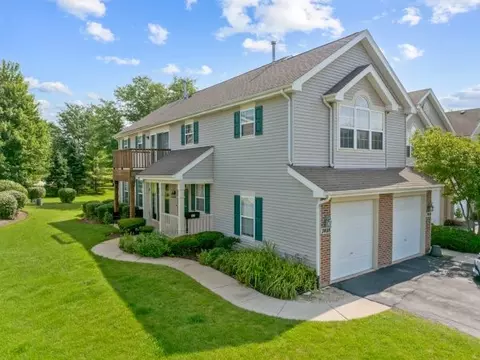 7408 Grandview Ct #7408, Carpentersville, IL 60110