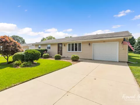 502 E 3rd St, Herscher, IL 60941 photo 3