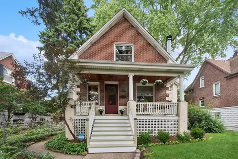 3843 N Kilbourn Ave, Chicago, IL 60641