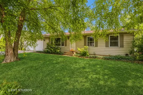 36563 N Helen Dr, Lake Villa, IL 60046