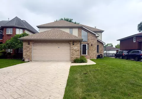 8440 Mayfield Ave, Burbank, IL 60459