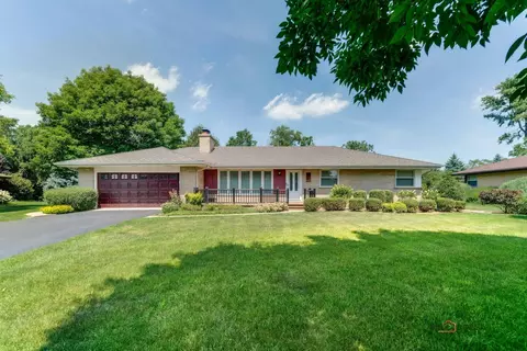 414 Hillcrest Dr, Prospect Heights, IL 60070