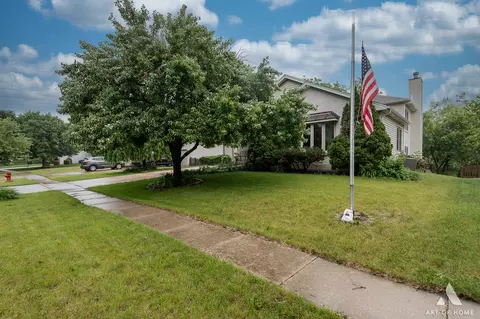 1710 Chestnut Hill Rd, Plainfield, IL 60586 photo 1