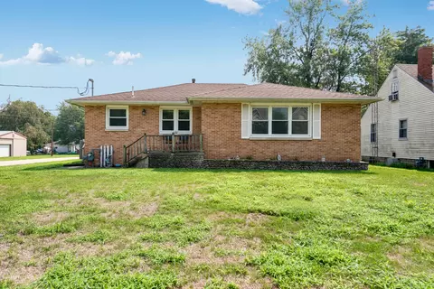 295 N Lincoln St, Coal City, IL 60416