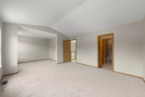 Bedroom - 2721 River Bend Ln, Plainfield, IL 60586 photo 2 of 5