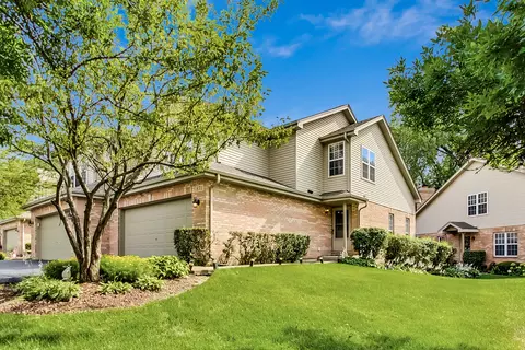 871 Rosebud Ct, Roselle, IL 60172